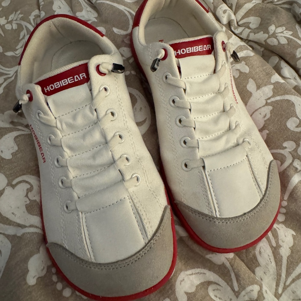 Hobibear Women's White and Red Sneakers